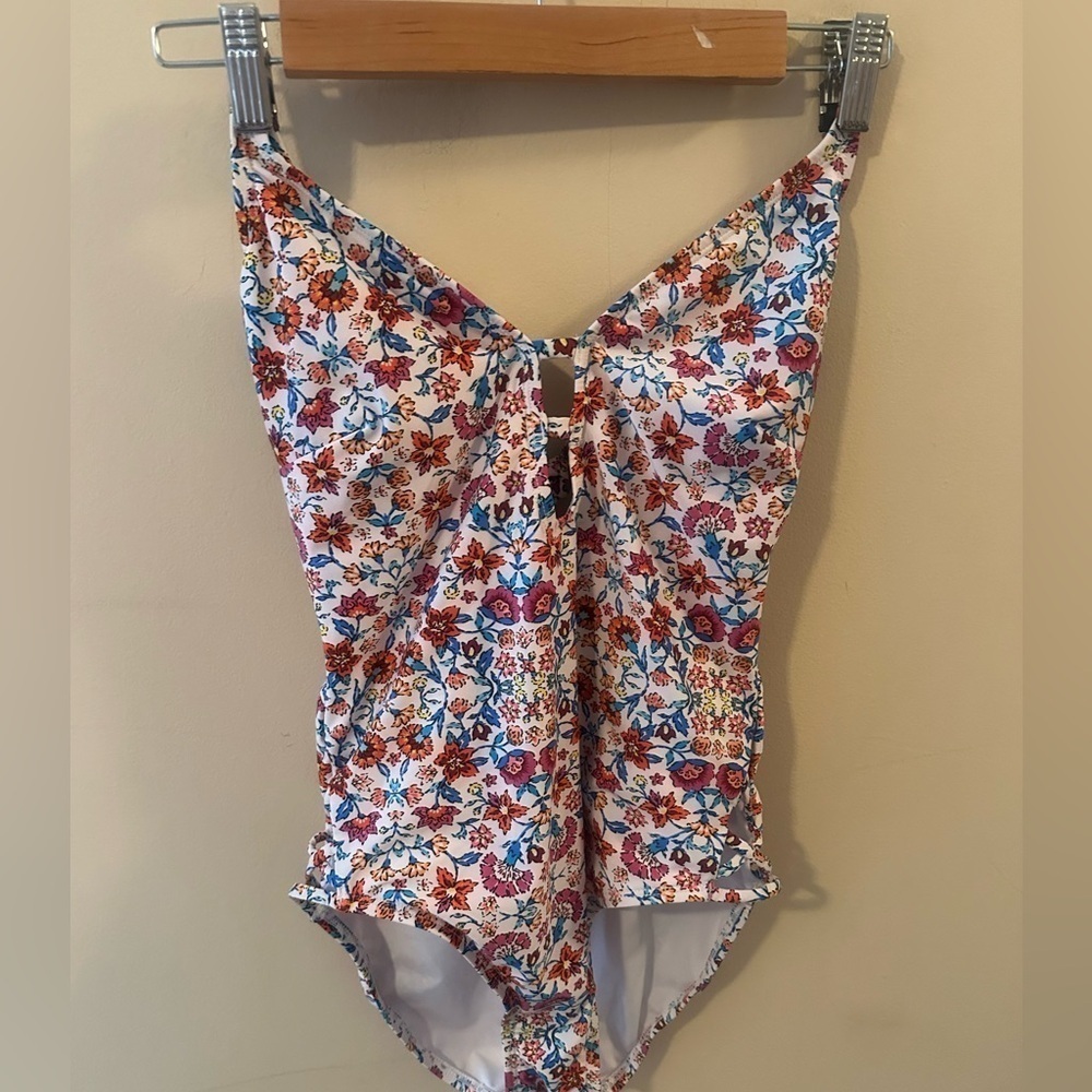 Laundry by Shelli Segal halter floral low One Piece Swimsuit size small